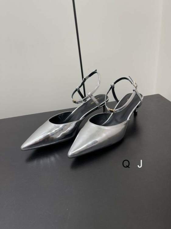 Picture of Celine Shoes _SKUCelinesz35-40XJ05032112